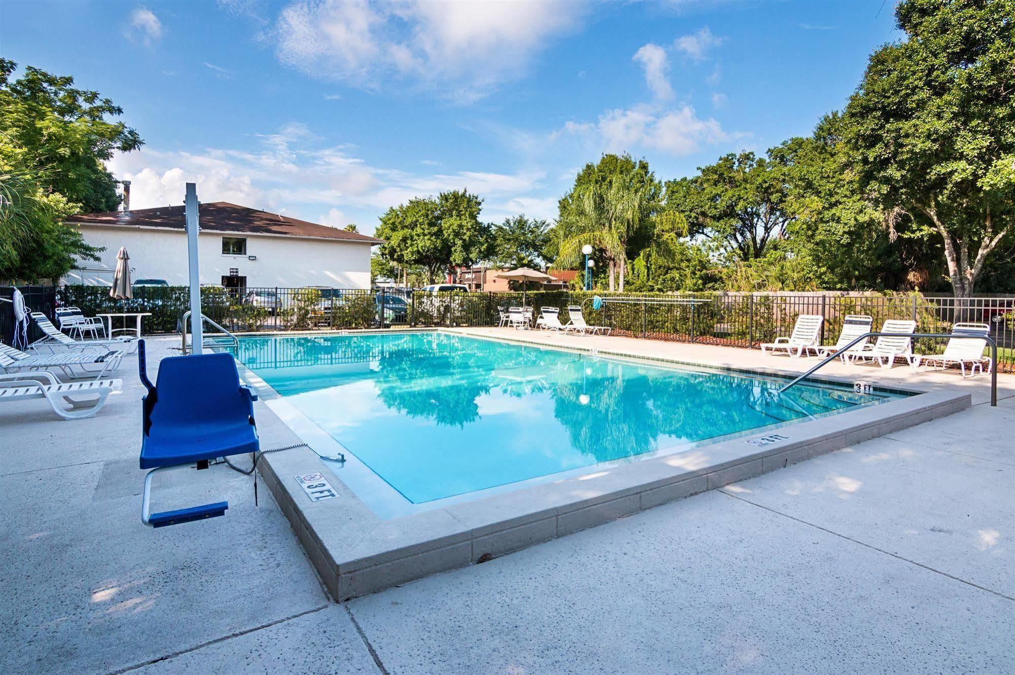 Motel 6-Tampa, Fl - Fairgrounds Heartland Kültér fotó